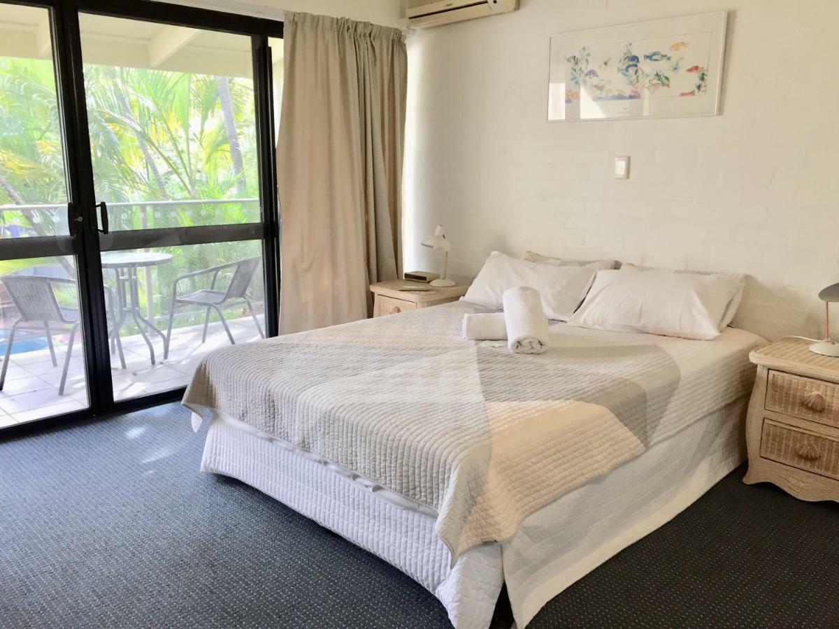 Le Court Villas Noosa Heads Esterno foto