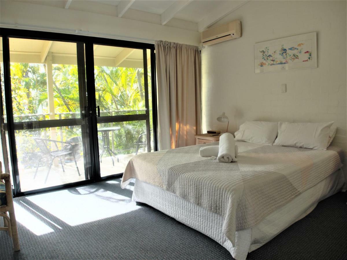Le Court Villas Noosa Heads Esterno foto